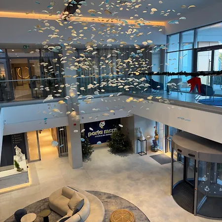 Gold Z Widokiem Na Morze *