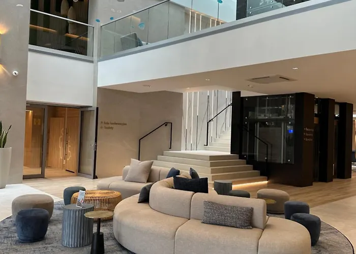 Gold Z Widokiem Na Morze Дзивновек